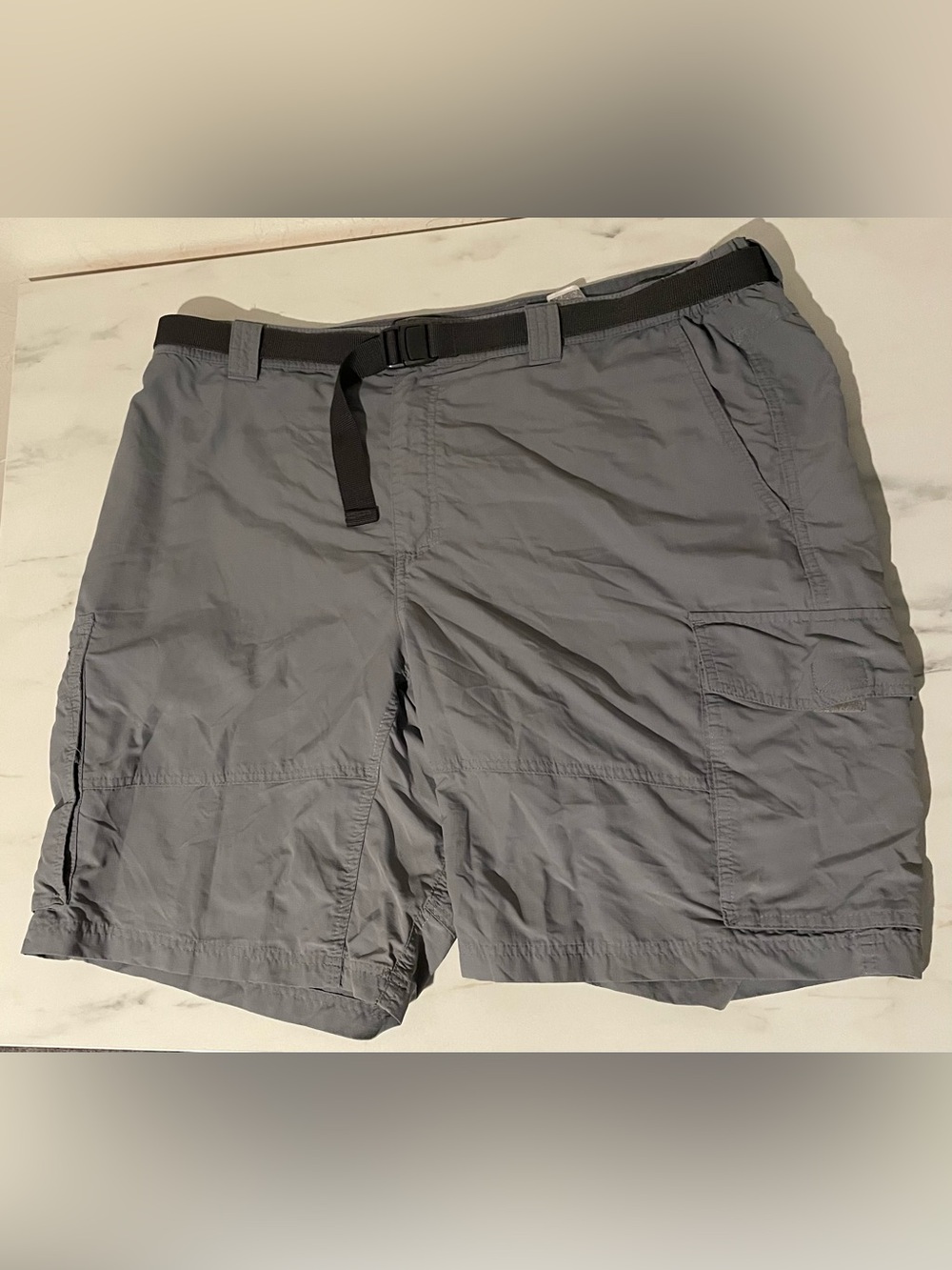 Columbia Men's Gray Utility Cargo Shorts with Built-In Belt hiking outdoors sz40